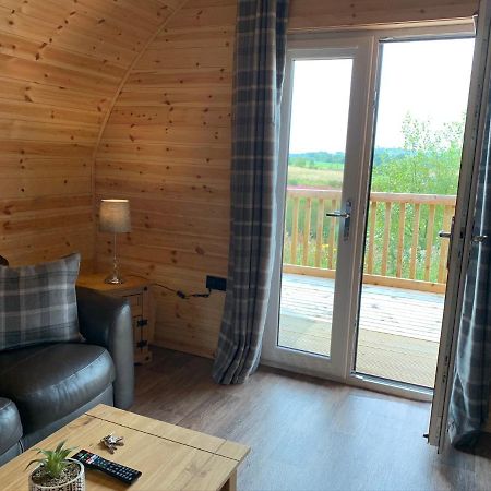 Pond View Pod 3 With Private Hot Tub -Fife - Loch Leven - Lomond Hills Villa Kelty Kültér fotó